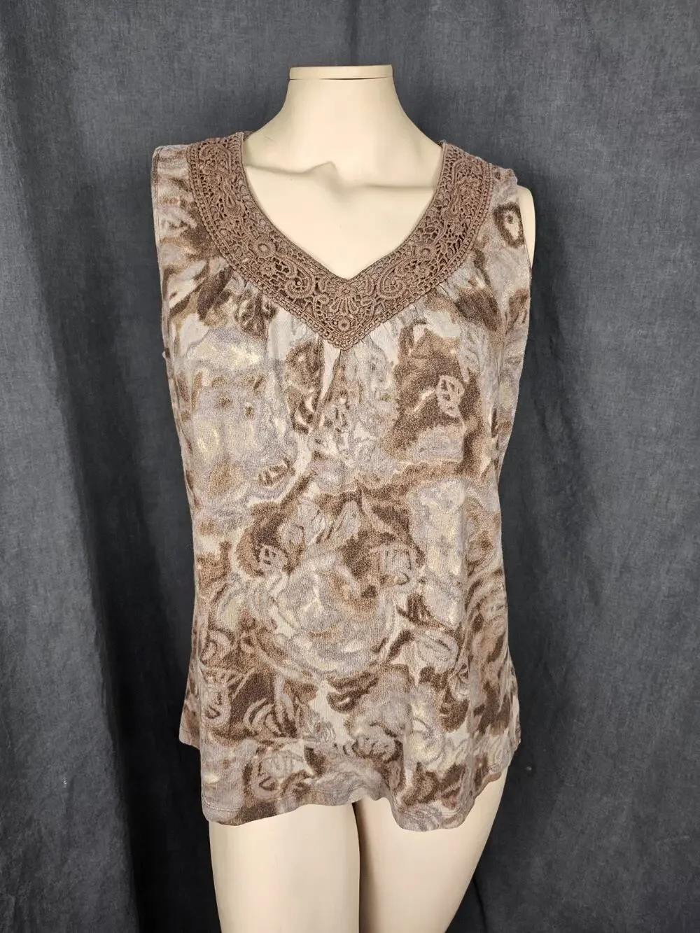 Brown Abstract Floral Boho Tank Top Lace Crochet Trim V Neck Sleeveless Shirt L